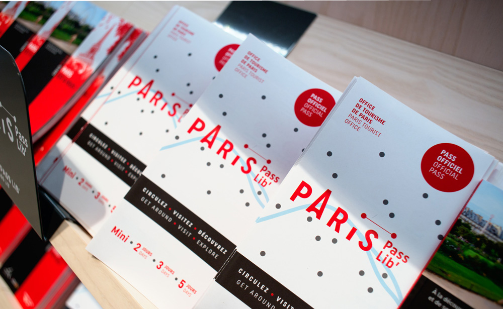 Paris 宣传册